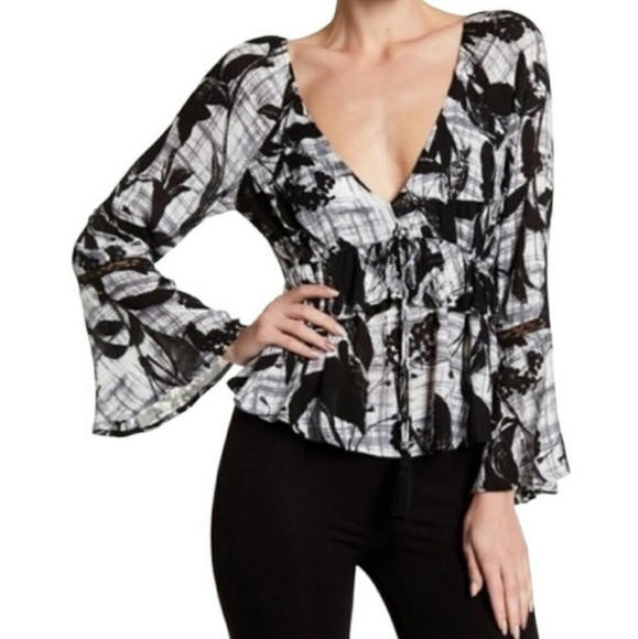 ASTR The Label Tie Front Bell Sleeve Peplum Top - Picture 2 of 14